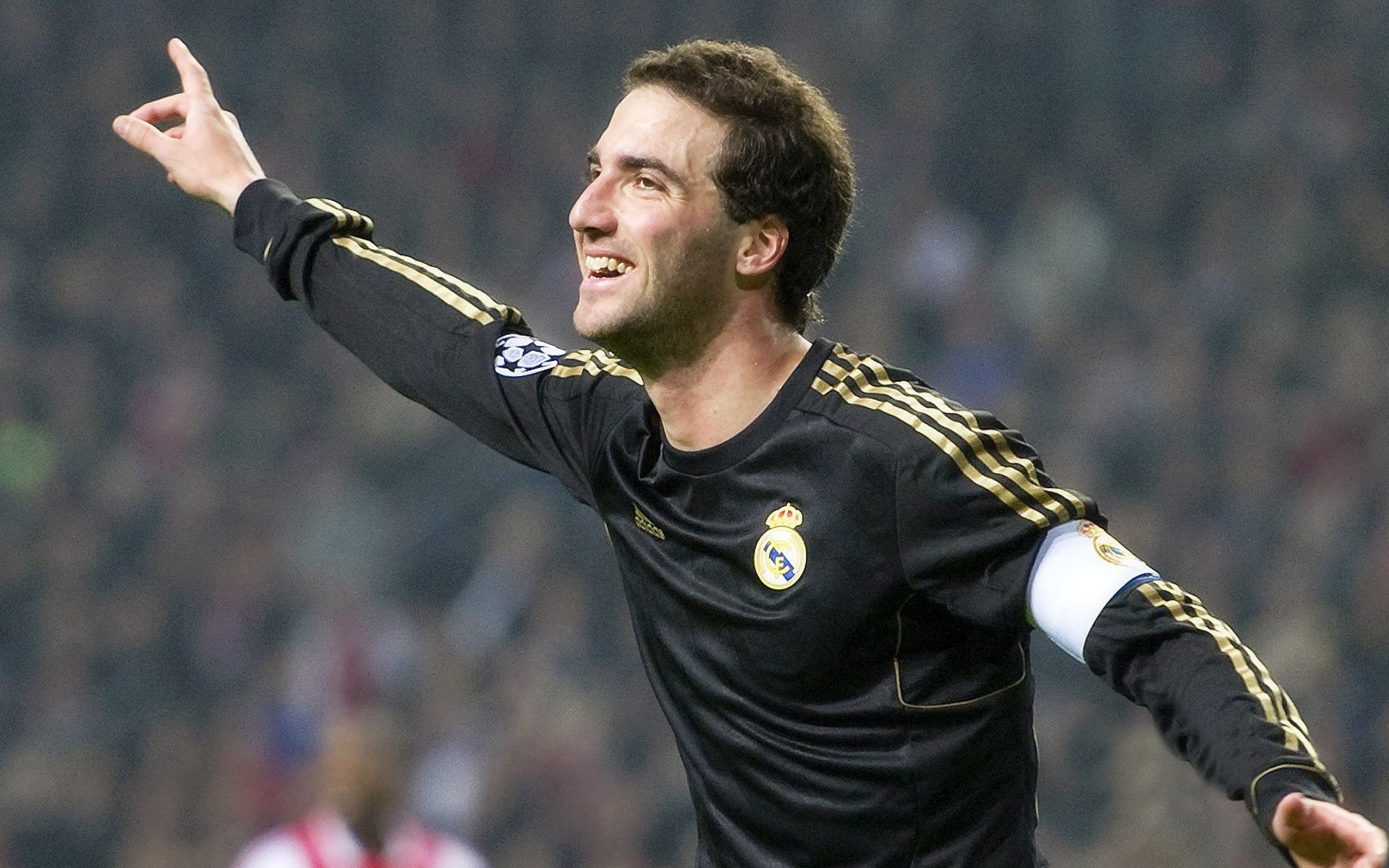 中国足球俱乐部推动球员个人品牌塑造培训,中国足球优秀人才库