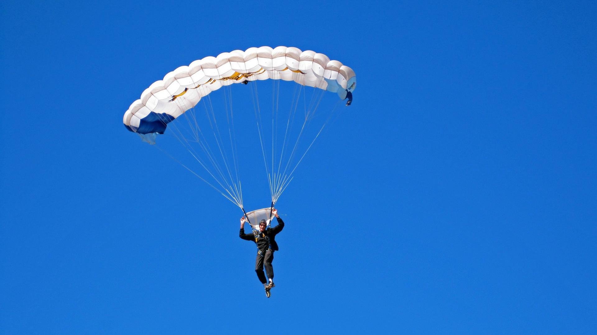 一见·总书记点赞的“有意义”事业